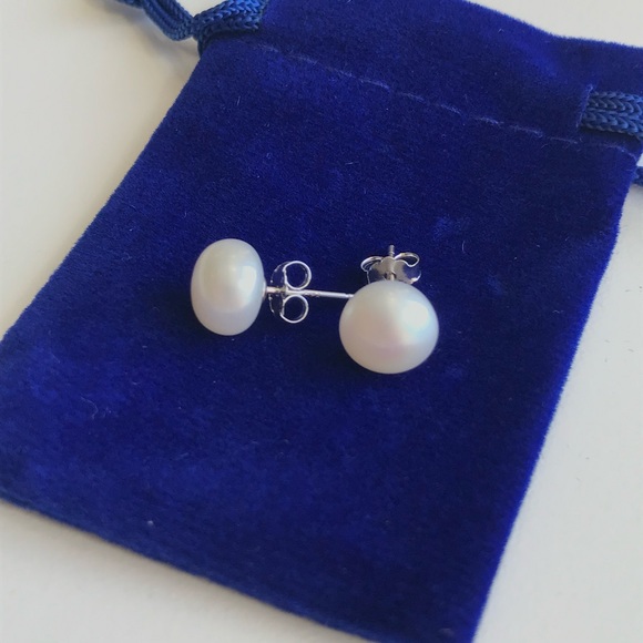 🆕GENUINE PEARL earrings & sterling silver post - Picture 2 of 4